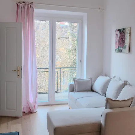 Altstadt Elegance Lägenhet