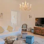 Altstadt Elegance Апартаменти