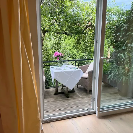 Altstadt Elegance 아파트