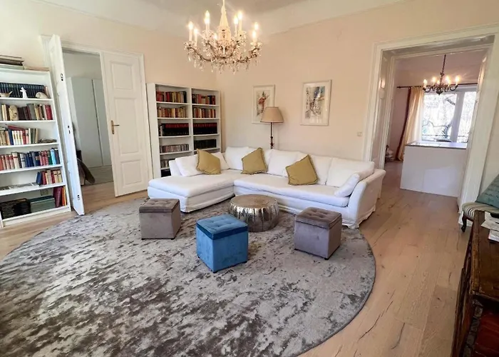 Altstadt Elegance Apartmán *